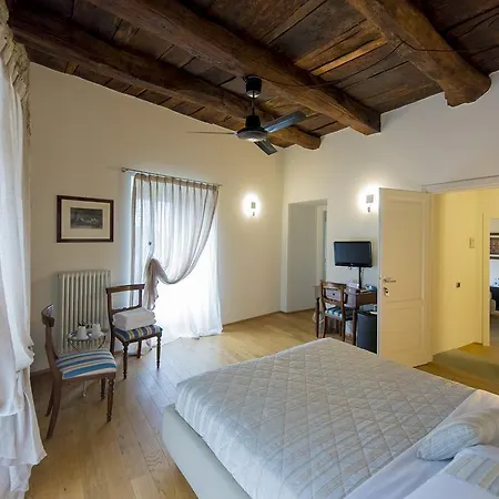 Relais Il Presidio מלון 2*