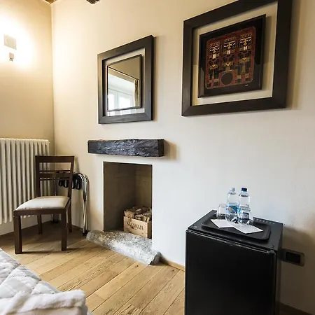 Relais Il Presidio מלון Oggiono